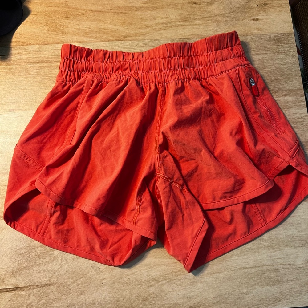 Lululemon tracker short 4”